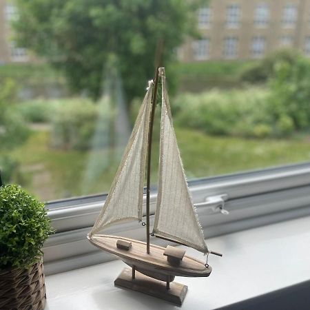 Canal Side Retreat - 2 Bedroom Apartment Heybridge  Экстерьер фото