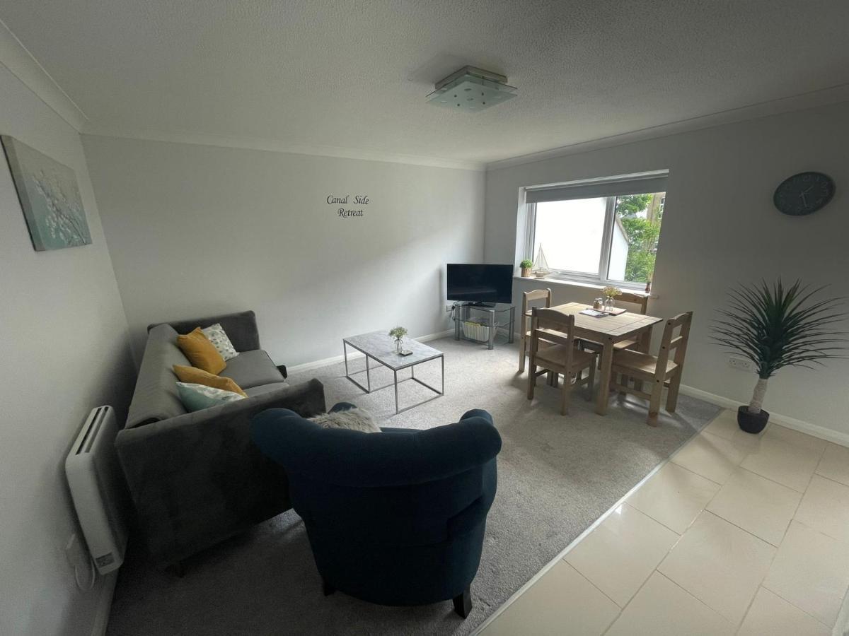 Canal Side Retreat - 2 Bedroom Apartment Heybridge  Экстерьер фото